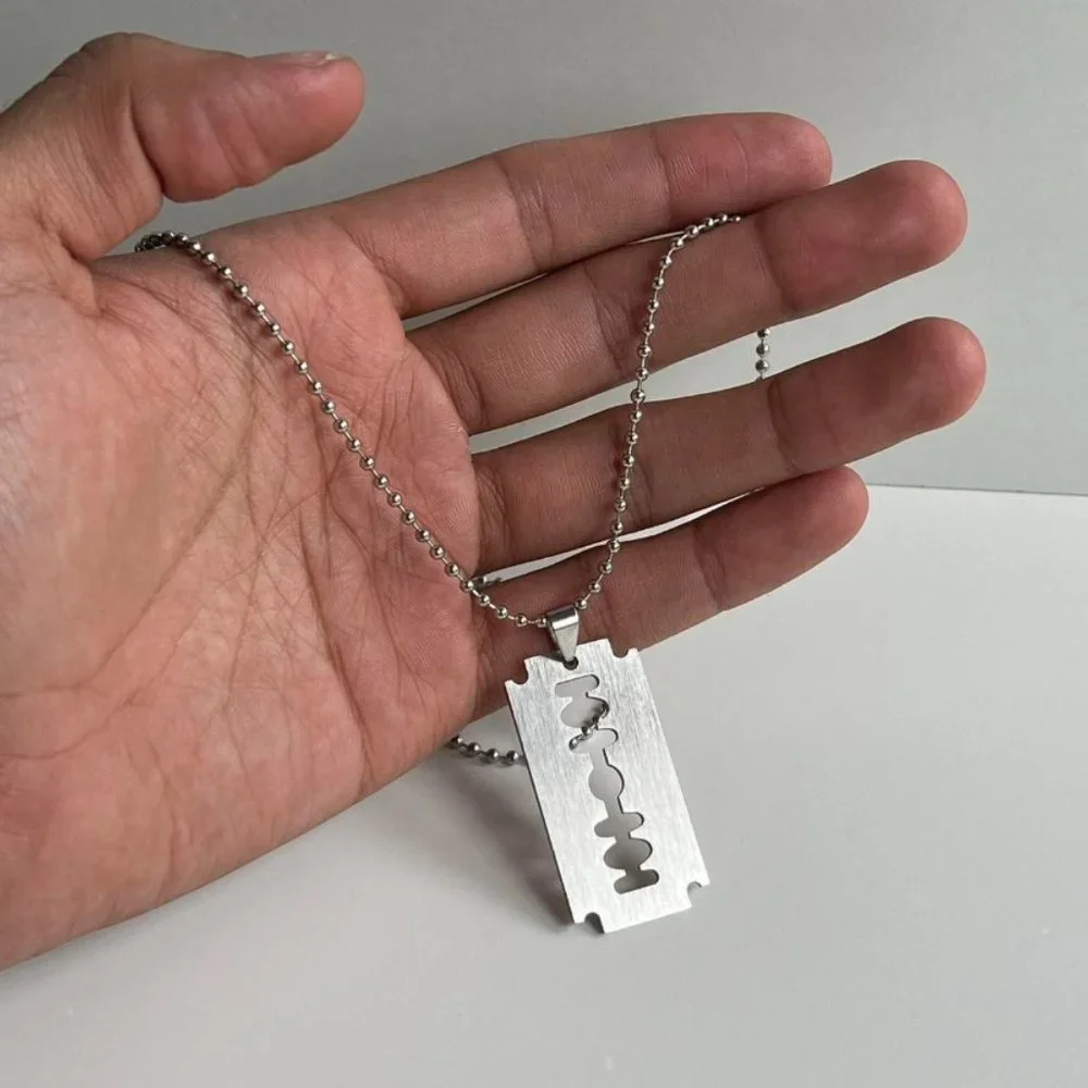 Y2K 2000s silver razor blade pendant chain necklace
